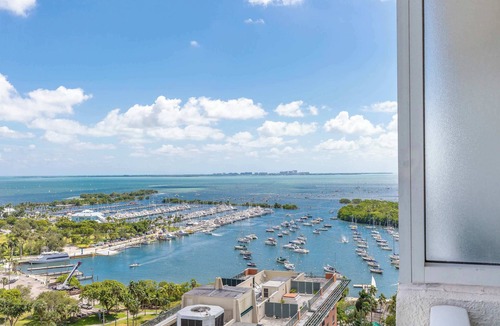 Coconut Grove Apartment | Bay View Studio w/Balcony & 8th-Floor Pool