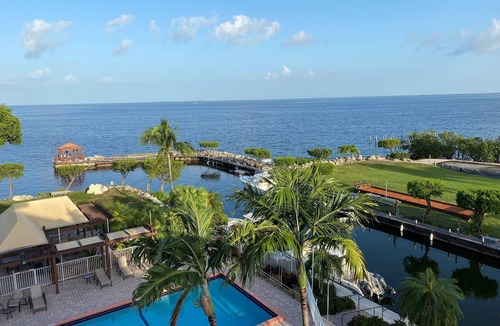 Key Largo Condo | Bayfront Penthouse Unit w/Amazing Sunset Views - paradise for only 6,500/month