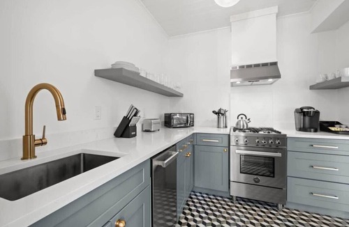 Hyde Park Apartment | Bayshore 1BR Luxe – The Adaline #2 First Floor