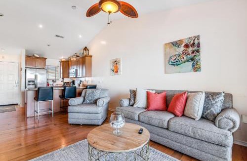 Pensacola Beach Apartment | Baywatch A10