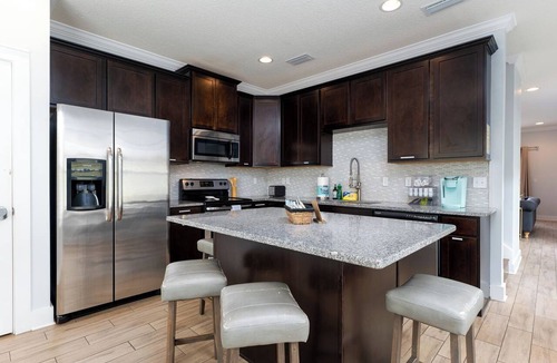 Jacksonville Beach House | Be A Nomad | 3BR Townhouse 1 Block Jacksonville Beach Sleeps 7