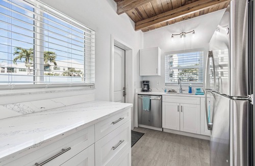 Indian Shores Cottage | Beach Bliss 3-Bd Beach Cottage w- Pool & Direct Beach Access in Indian Shores FL