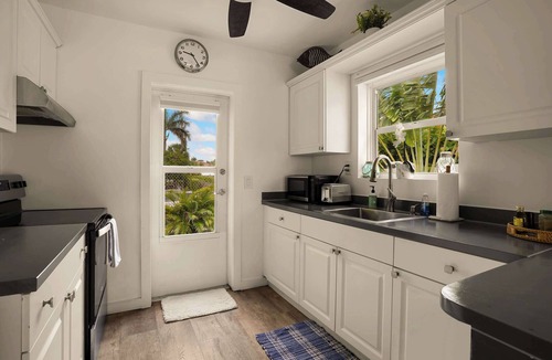 Lauderdale Beach House | Beach Bungalow Near Fort Lauderdale Beach & Las Olas
