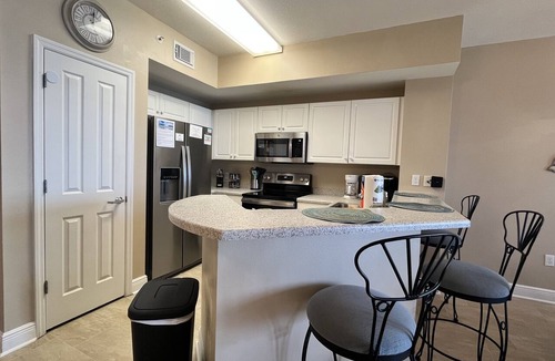 Miramar Beach Condo | 🌴 Beach Chairs Included-7th floor 2-King & Bunkroom Directly On the Beach