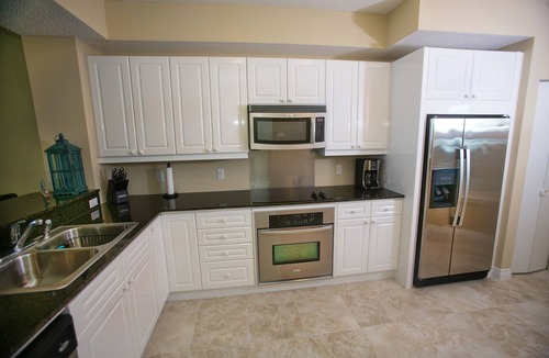 Navarre Beach Condo | Beach Colony Gulf Front Avail. June 8-12. July 6-11, 18-23