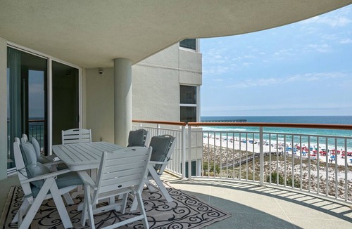 Sugar Beach Condo | Beach Colony West 6D 3BR/3BA Gulf Front w/Beach Chair Service