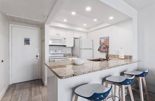 Hutchinson Island South Apartment | Beach Condo/High-End Finishes/Island Beach Resort/No Cleaning Fee/Condo 316