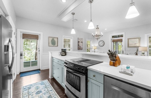Seacrest Cottage | Beach cottage with 3 big beds, beach gear & walking distance to pool & beach!