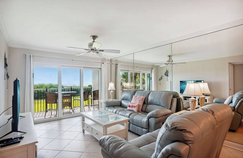 Sunset Beach Condo | Beach Front Balcony -Updated Interior - Pool, Hot Tub, and More! Land's End 7-20