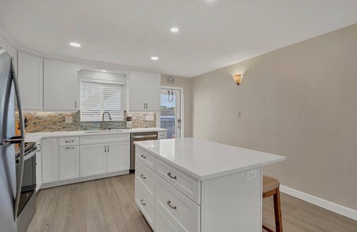 Siesta Key Condo | Beach Front. Siesta Key. Beautifully Updated Ground Floor Unit On The Beach.