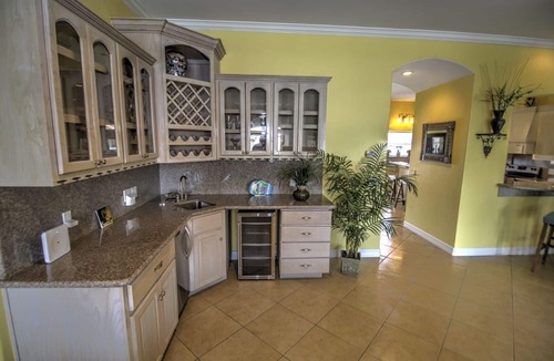 South Padre Island House | Beach Getaway- Huge Luxury Home Just Steps from the Beach