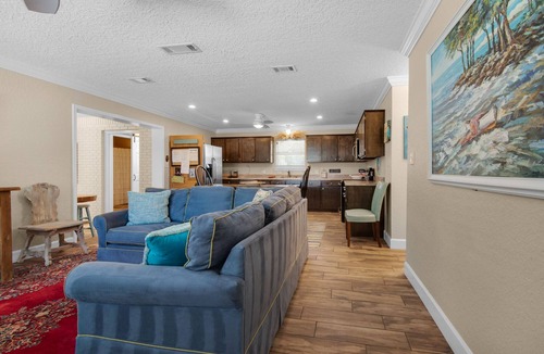 Laurel Hill House | Beach House Blue 4/2 Home Beach on a Budget