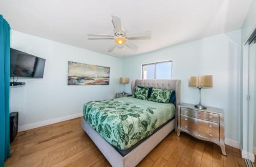 Indian Shores Villa | Beach House