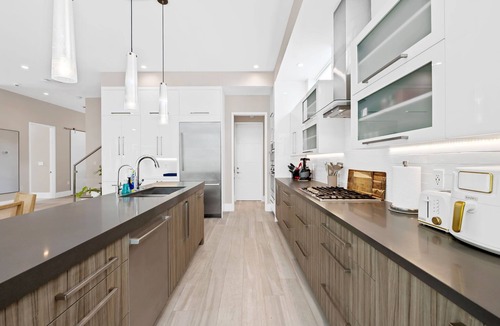 Dolphin Isles House | Beach next door! Las Olas only 10 min away!