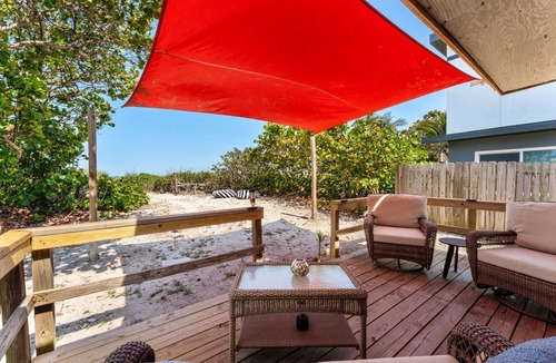 Orlando Beach House | Beach Paradise. Spacious, rustic, charming, original Florida style beach house.
