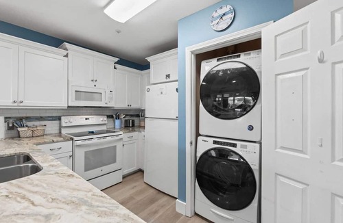 Miramar Beach Condo | Beach Service for 4 a $700 weekly value During Summer ! Pet Friendly,View , 3/2 Maravilla 1406