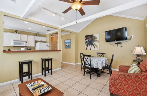 Clearwater Beach House | Beach Side Cottage 20 Steps to Beach | Beach Gear Included!
