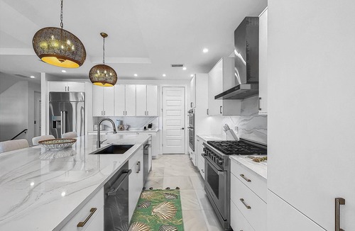 Treasure Island House | Beach Three: Style Meets the Shore w/Pool and Spa
