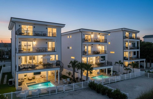 Treasure Island House | Beach Three: Style Meets the Shore w/Pool and Spa
