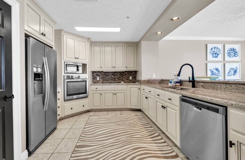 Gulf Lagoon Beach Condo | 🌊Beach Views-Oversized Balcony-Gulf Front Pool-Hidden Dunes 704🌊