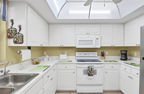 Englewood East House | Beachcomber's - Enjoy the nature and water view from your lanai.