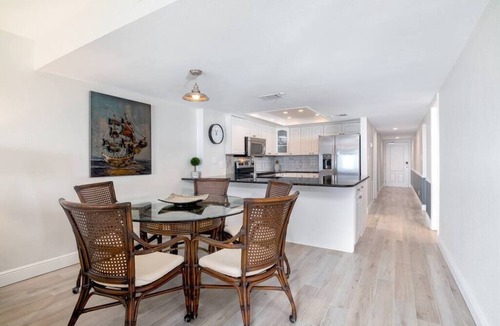 North Redington Beach Condo | Beachfront 3BR Condo | Gulf Views, Balcony, Pool | Sleeps 8