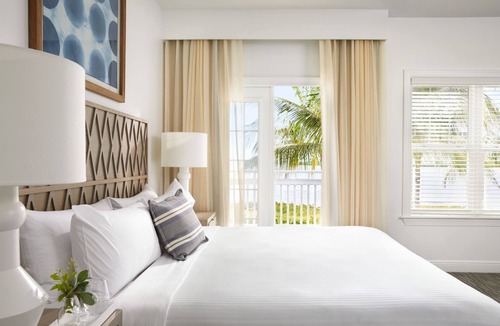 Key West Hotel | Beachfront Accommodation w/Shuttle Service & Pool! Minutes to Key West Airport!