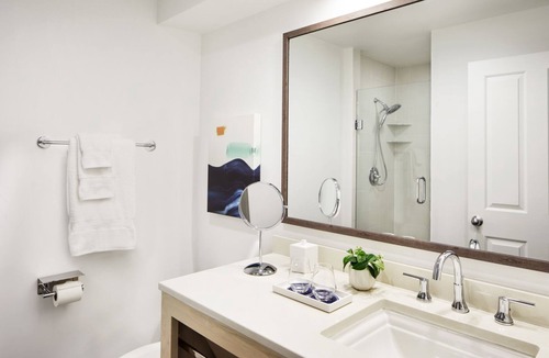 Key West Hotel | Beachfront Accommodation w/Shuttle Service & Pool! Minutes to Key West Airport!
