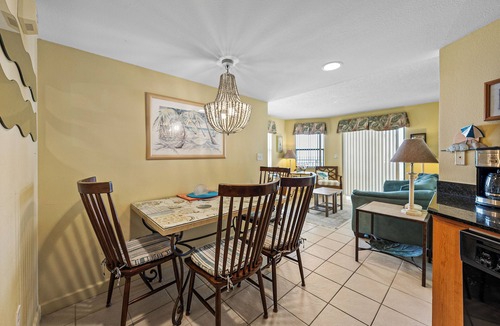 Belle Vista Condo | Beachfront Balcony | Heated Pool | 2BR Retreat