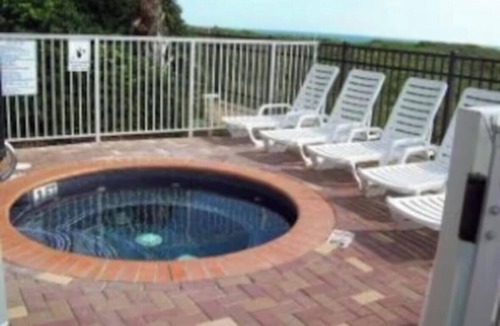 South Padre Island Condo | Beachfront Cozy 2-bedroom 1- bath condo with AC in serene South Padre Island.