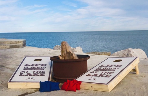 Huron House | Beachfront + Cedar Point + Fishing + Firepit + Park & Pier = Lake House Vibe!