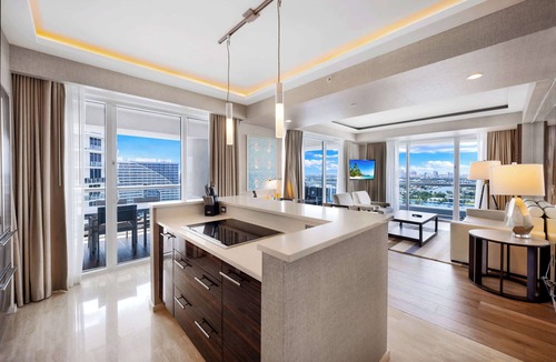 Central Beach Apartment | Beachfront Condo with Spacious Balcony