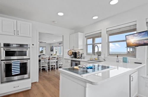 Pointe San Luis House | Beachfront/HotTub/Community Pool/Ramp+Fenced Yard