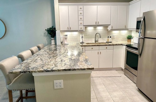 Ilexhurst Condo | Beachfront.Island Beach Club - Gorgeous First Floor 2 Bed, 2 bath with Pool