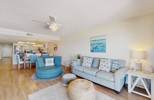 Redington Shores Condo | Beachfront oasis with exquisite Gulf views resort shared beachfront heated pool and tennis