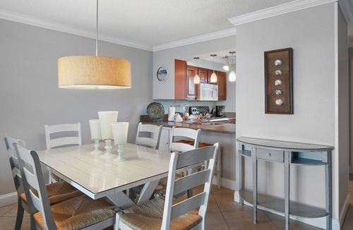 Holiday Isle Condo | Beachfront Views + Amazing Amenities – Islander 512