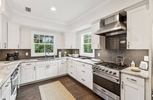 Seagrove Beach House | Beachin' 30A | 4 Bikes Included | Dog Friendly