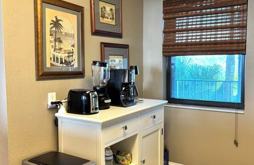 Fort Pierce Shores Condo | Beachside 2 bedroom condo between Vero Beach and Fort Pierce. Sea-renity now!