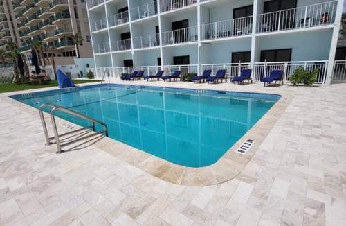Daytona Beach Shores Hotel | Beachside Hotel