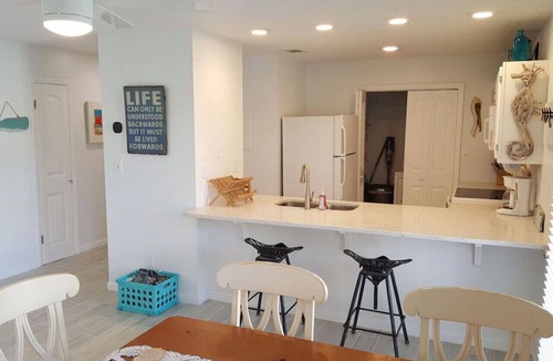 Navarre Beach Apartment | Beachview Beachin`: The Perfect Pool & Beach Vacation Destination! Sleeps 8!
