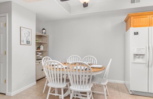 Windsor Condo | Beacon at the Lakes - Cozy & Bright 2bd/2ba Ground Level Condo