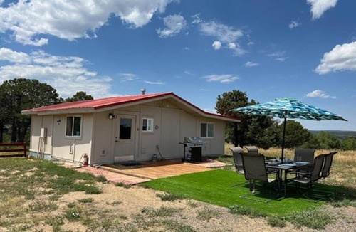 Gulnare Cabin | Bear's Den Cabin, Aguilar, CO Sleeps 4 - 2 bedrooms – 1 bathroom