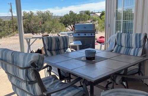 Truth or Consequences Cabin | Beautiful 2-bedroom cozy getaway beachside with outdoor patio and lake toys
