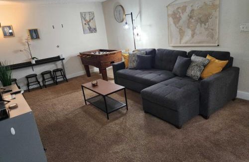 Southwest Orlando House | Beautiful 2-Bedroom Condo Near Universal and other Orlando Attractions, King Bed & Wi-Fi