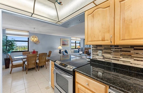 Ormond-by-the-Sea Condo | Beautiful 2bed 2bath Condo w/stunning Ocean and River views from the 8th floor!
