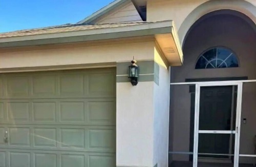 Riverview House | Beautiful 3/2 House in Riverview.