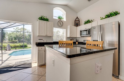 Haines City House | Beautiful 3-bedroom house, with private pool, backing onto golf course