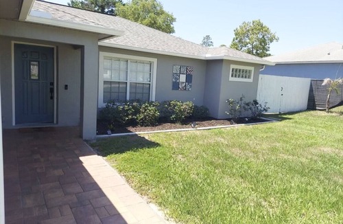 Spring Hill House | Beautiful 3 BR Home|Saltwater Pool|Fenced Yard|8 Min to Weeki Wachee River