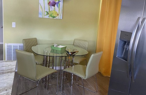 Punta Gorda House | Beautiful 55+ Senior Gated Oasis: Pool, Pickleball & Small Pets Welcome!