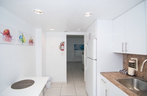 Hollywood South Central Beach Condo | Beautiful Apartment on Hollywood Beach ! 9th floor